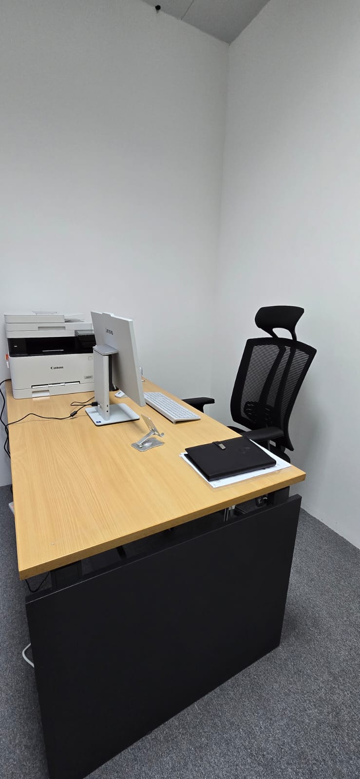 RR Cleaning Office - Team workspace in Doha